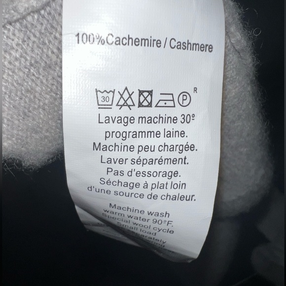 CASHMERE SWEATER - Picture 7 of 8